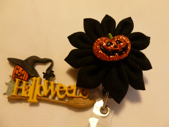 halloween-badge-id-name-tag